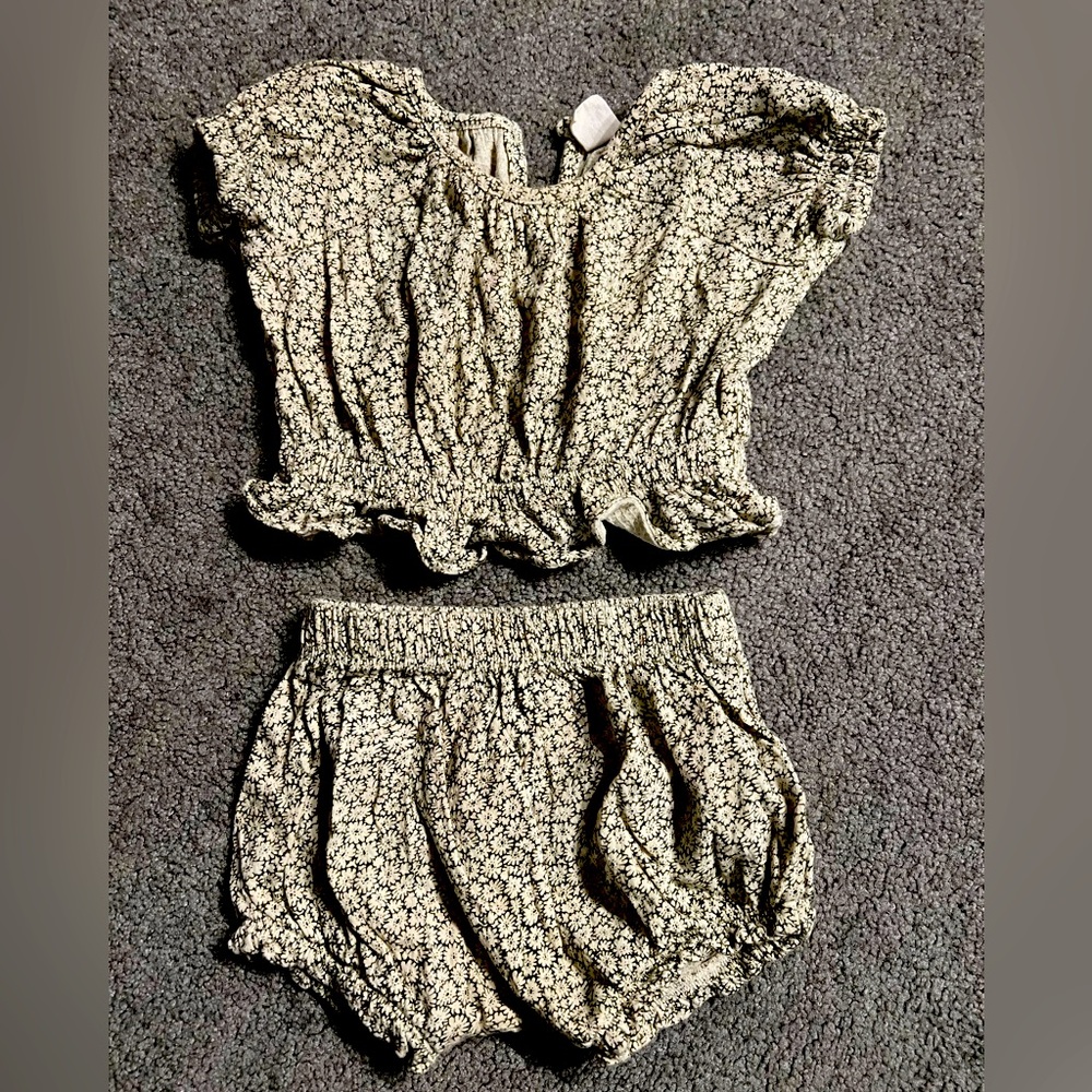 Super cute crop baby girl set